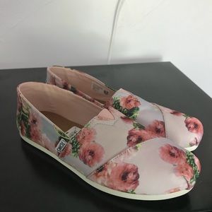 Flower Toms